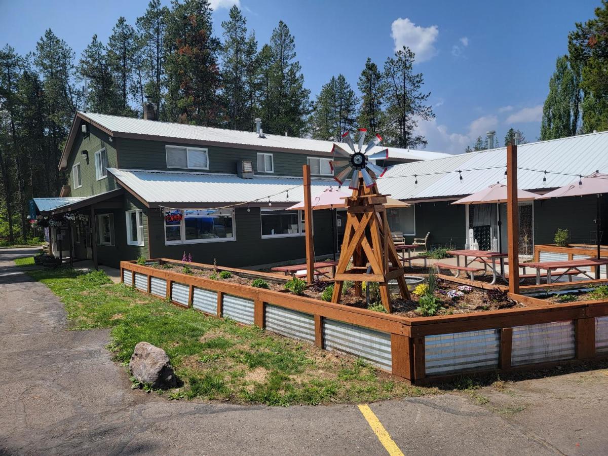 Moose Creek Resort West Glacier Zewnętrze zdjęcie